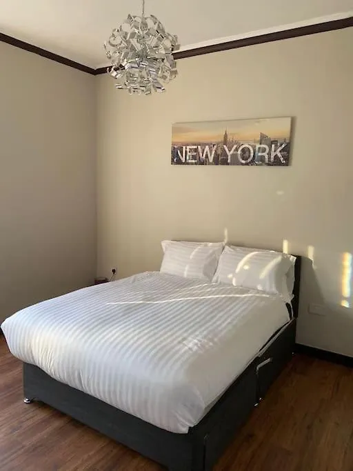 One Bedroom Apartment In Gorgie With New Central Heating System Edinburgh Storbritannien